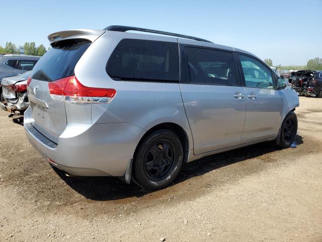 Foto 3 de la subasta – 2012 TOYOTA SIENNA con VIN 5TDKK3DC8CS231500