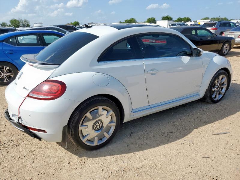 Photo 3 from auction – 2019 VOLKSWAGEN BEETLE SE with VIN 3VWJD7AT7KM720483