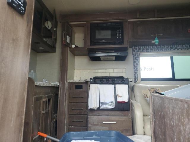 Photo 6 from auction – 2017 JAYCO REDHAWK with VIN 1FDXE4FSXHDC31522