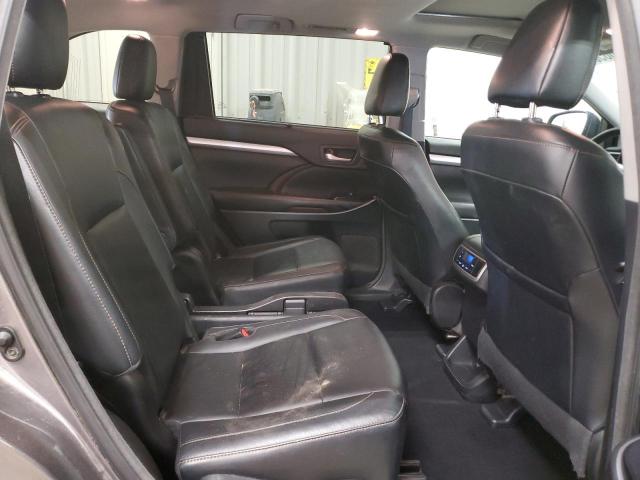 Photo 10 from auction – 2018 TOYOTA HIGHLANDER with VIN 5TDJZRFH7JS817346