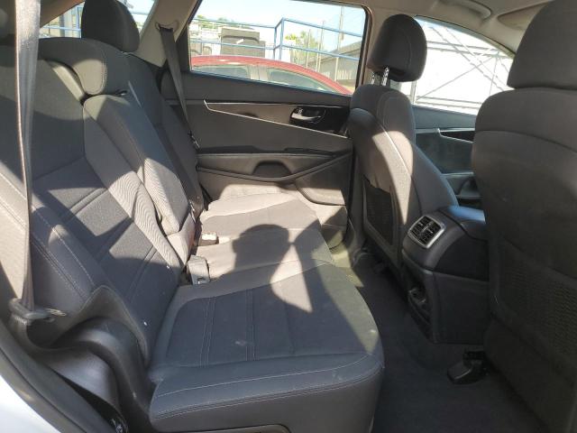 Photo 11 from auction – 2017 KIA SORENTO LX with VIN 5XYPGDA36HG218802
