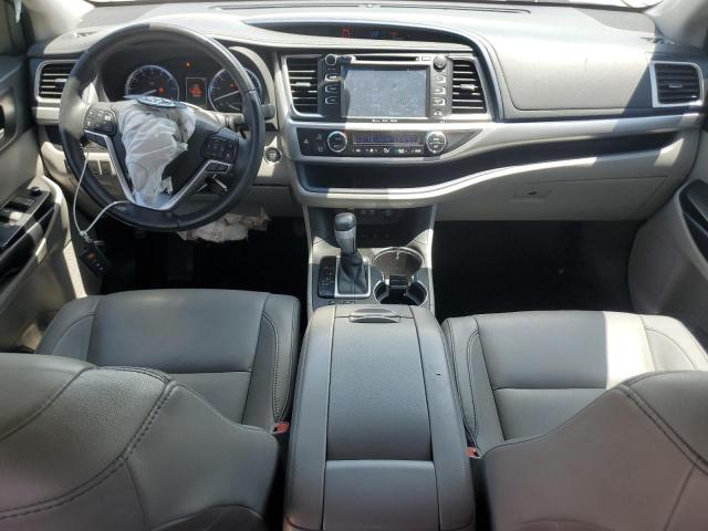 Photo 8 from auction – 2018 TOYOTA HIGHLANDER with VIN 5TDJZRFH8JS542490