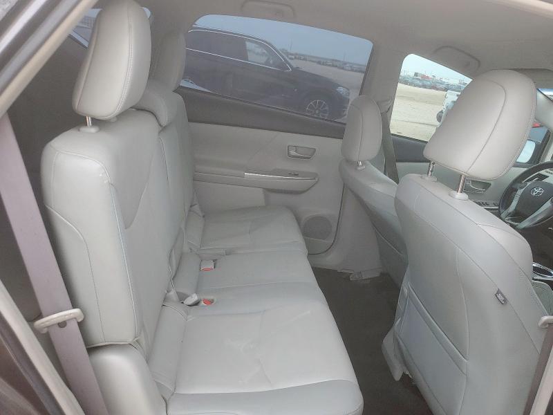 Photo 11 from auction – 2013 TOYOTA PRIUS V with VIN JTDZN3EU8D3202711