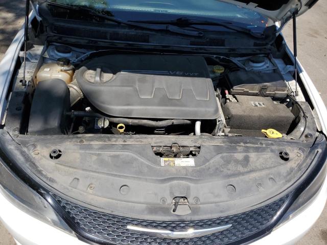 Photo 11 from auction – 2015 CHRYSLER 200 S with VIN 1C3CCCBG4FN674264