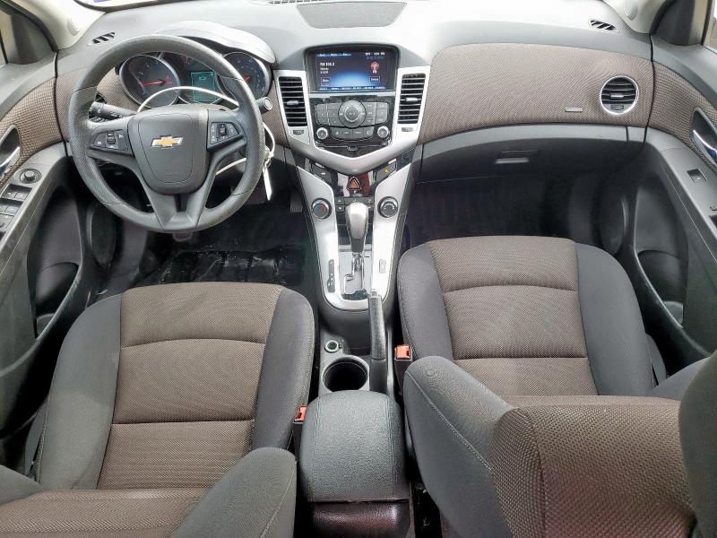 Photo 8 from auction – 2015 CHEVROLET CRUZE with VIN 1G1PC5SB4F7238377