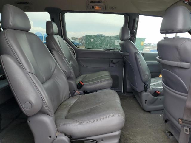 Photo 11 from auction – 2000 DODGE GRAND CARA with VIN 1B4GP74L7YB656006