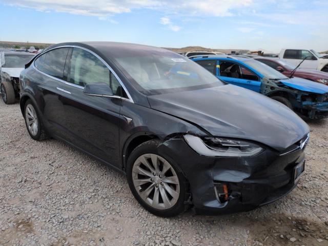Photo 4 from auction – 2017 TESLA MODEL X with VIN 5YJXCBE25HF078296