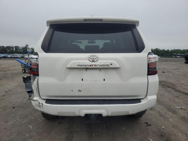 Photo 6 from auction – 2018 TOYOTA 4RUNNER SR with VIN JTEBU5JR1J5576543