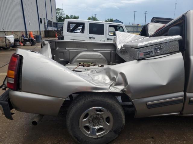 Photo 10 from auction – 2000 CHEVROLET SILVERADO with VIN 1GCEC14W5YZ113273