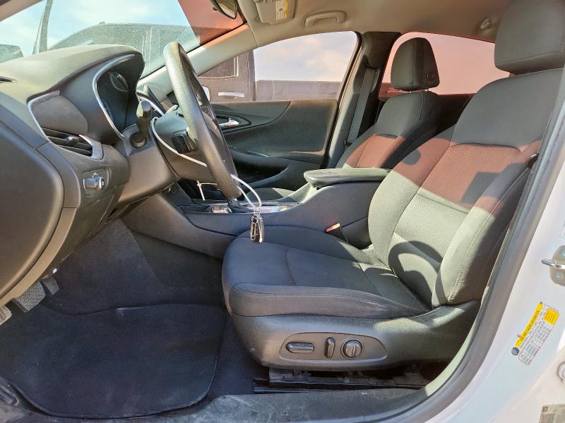 Photo 7 from auction – 2020 CHEVROLET MALIBU LT with VIN 1G1ZD5ST2LF004142