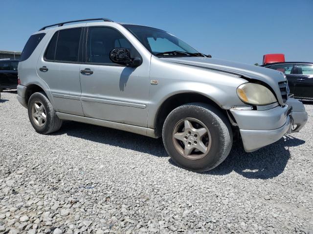 Photo 4 from auction – 2000 MERCEDES-BENZ ML 320 with VIN 4JGAB54E5YA145425