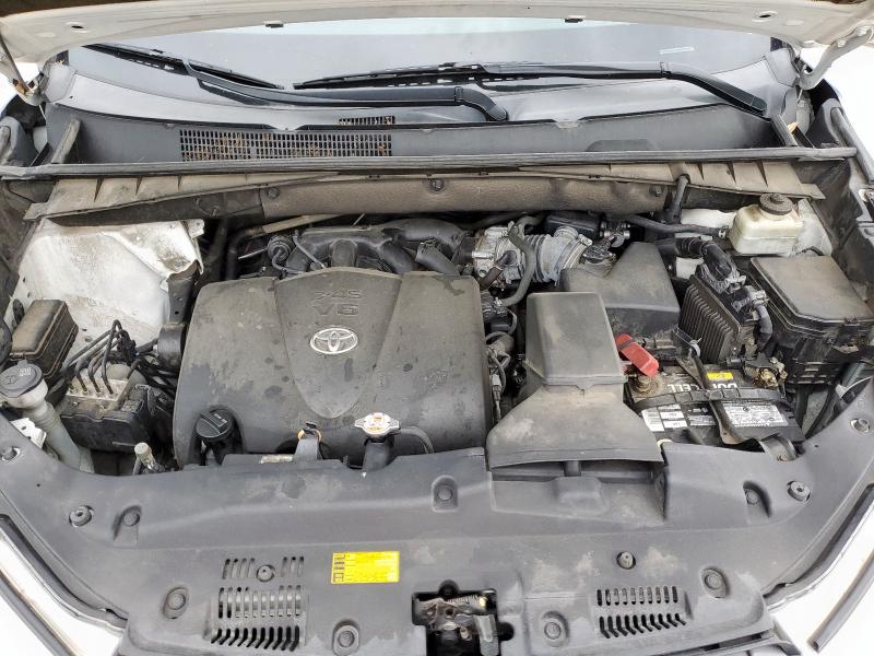 Photo 12 from auction – 2018 TOYOTA HIGHLANDER with VIN 5TDZZRFH2JS241099