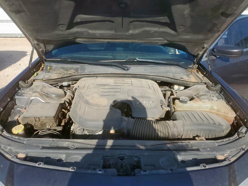 Photo 11 from auction – 2015 CHRYSLER 300 LIMITE with VIN 2C3CCAAG6FH932055