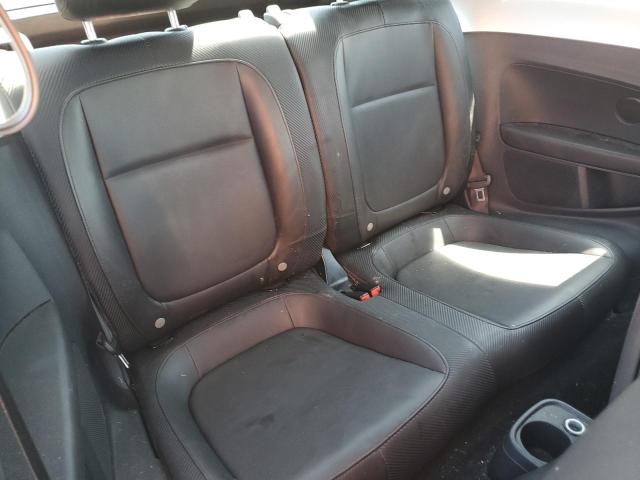 Photo 10 from auction – 2012 VOLKSWAGEN BEETLE with VIN 3VWJX7AT4CM647520