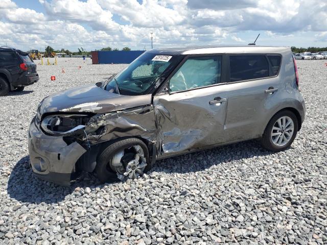 KIA SOUL + 2018 с VIN KNDJP3A53J7575469 - Фото с аукциона