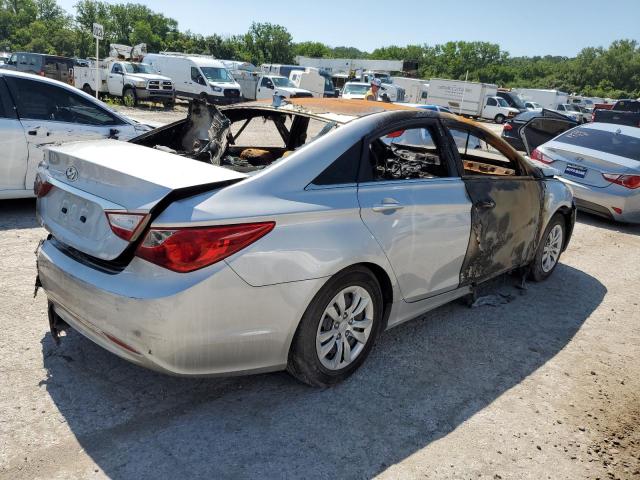 Photo 3 from auction – 2011 HYUNDAI SONATA with VIN 5NPEB4AC1BH063159
