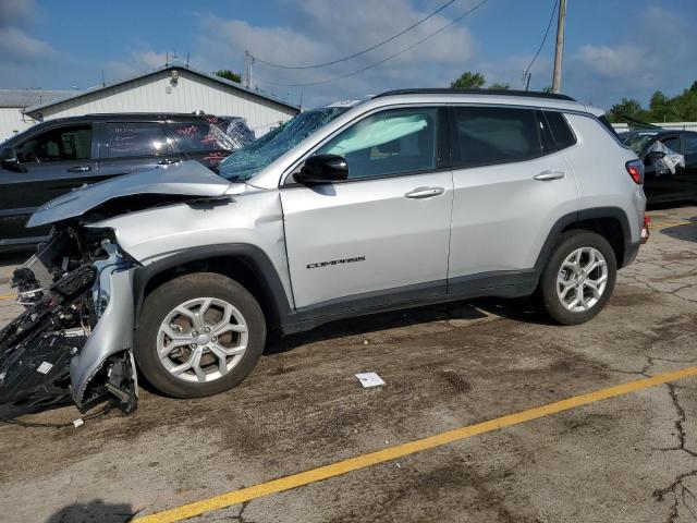 JEEP COMPASS LA 2024 مع رقم تعريف المركبة 3C4NJDBN6RT114197 - صورة من المزاد