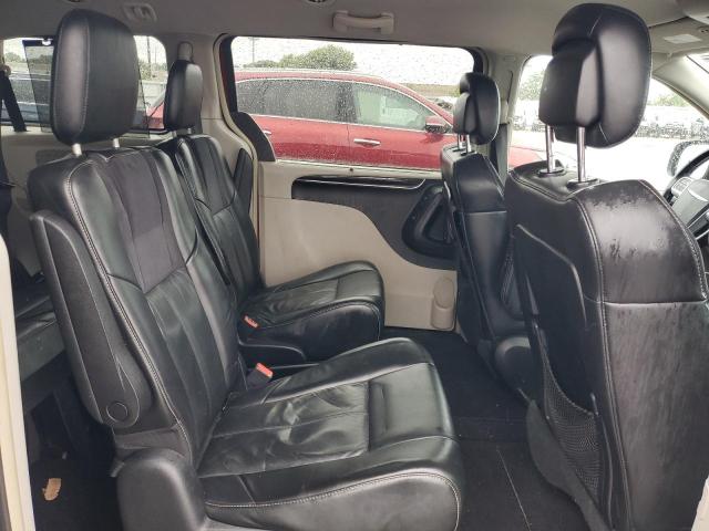 Photo 11 from auction – 2012 CHRYSLER TOWN & COU with VIN 2C4RC1GG4CR140554
