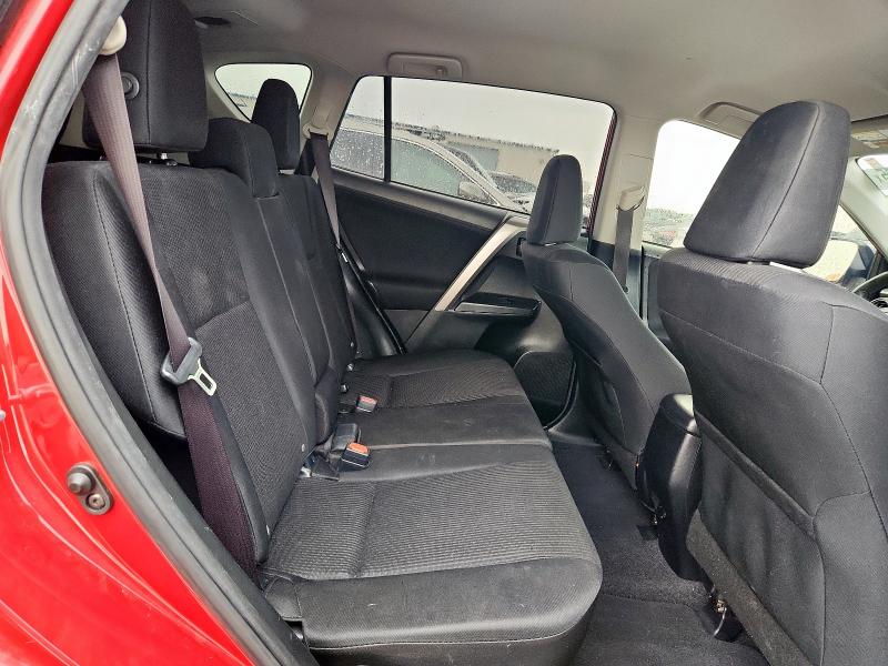 Photo 11 from auction – 2017 TOYOTA RAV4 LE with VIN JTMZFREVXHJ107500