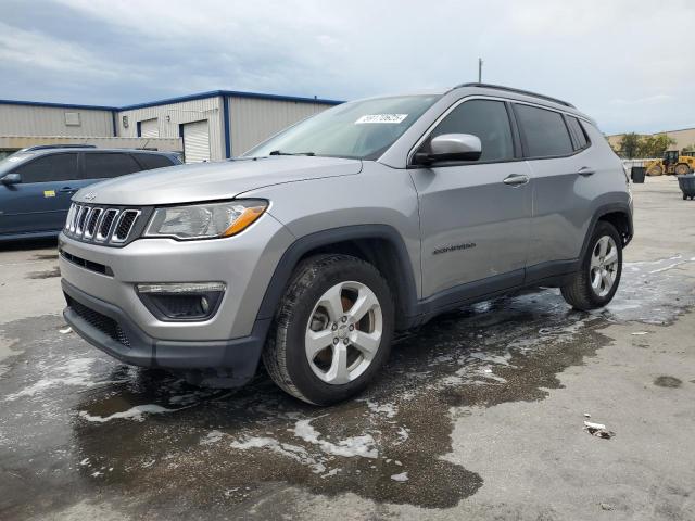 JEEP COMPASS LA 2019 with VIN 3C4NJCBB7KT743313 - Photo from auction