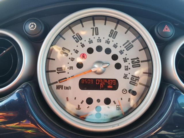 Photo 9 from auction – 2006 MINI COOPER S with VIN WMWRE33506TJ35842