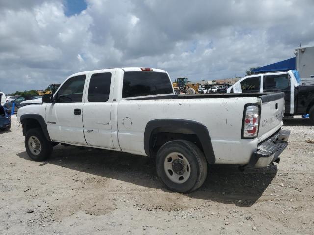 Photo 2 from auction – 2003 CHEVROLET SILVERADO with VIN 1GCHC29U43Z174231
