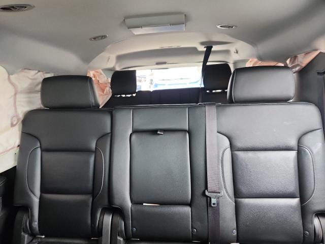 Photo 10 from auction – 2016 CHEVROLET SUBURBAN with VIN 1GNSKHKC9GR383636