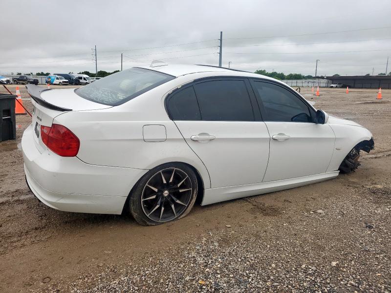 Photo 3 from auction – 2009 BMW 328 I with VIN WBAPH77519NM27637