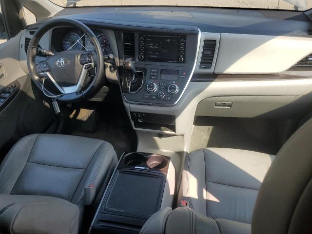 Photo 8 from auction – 2018 TOYOTA SIENNA XLE with VIN 5TDYZ3DC2JS943861