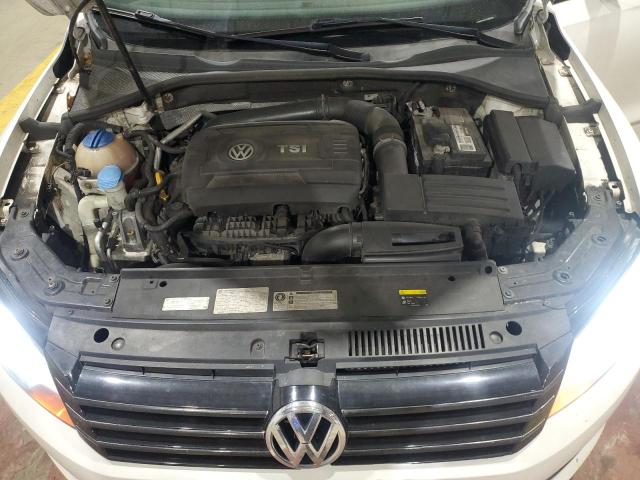 Photo 11 from auction – 2015 VOLKSWAGEN PASSAT SE with VIN 1VWBT7A31FC023826