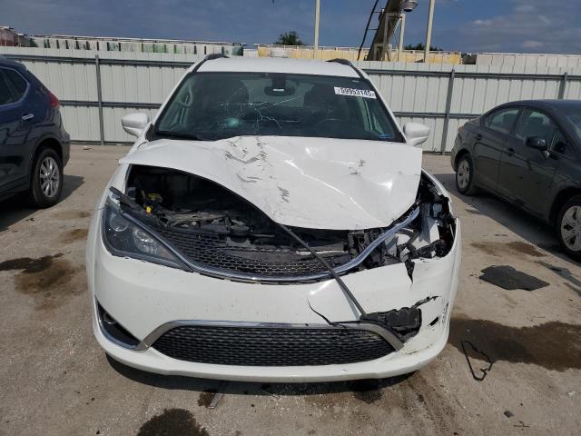 Photo 5 from auction – 2018 CHRYSLER PACIFICA TOURING L with VIN 2C4RC1BGXJR211521