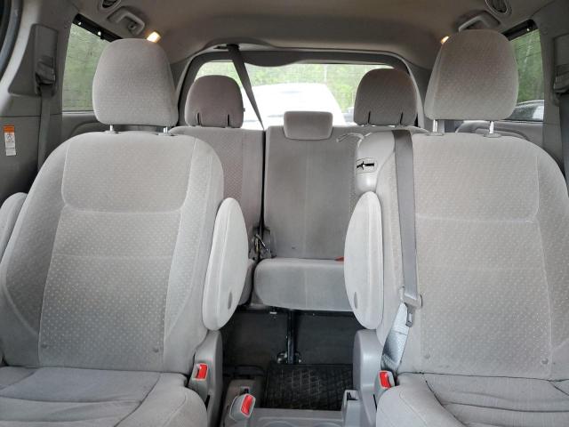 Photo 10 from auction – 2018 TOYOTA SIENNA LE with VIN 5TDKZ3DC6JS954500