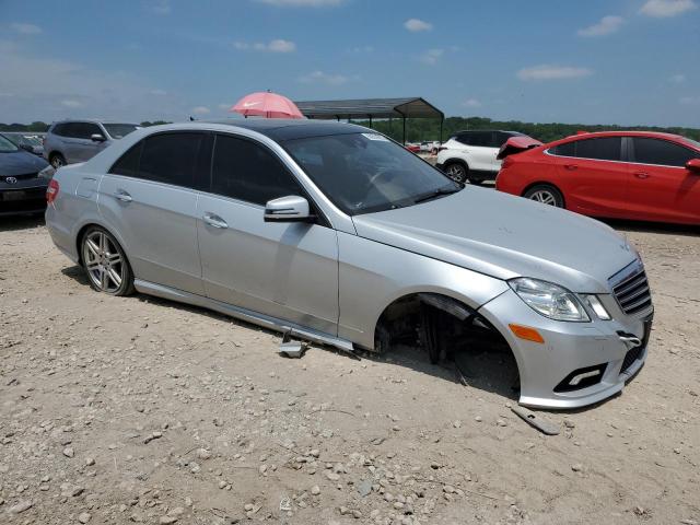 Photo 4 from auction – 2010 MERCEDES-BENZ E 550 with VIN WDDHF7CBXAA242917
