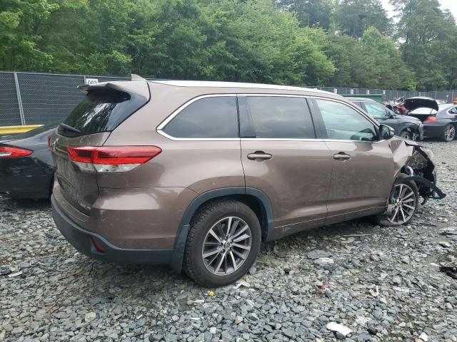 Photo 3 from auction – 2018 TOYOTA HIGHLANDER with VIN 5TDJZRFH7JS803155