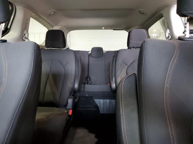 Photo 10 from auction – 2017 CHRYSLER PACIFICA L with VIN 2C4RC1CG3HR723050