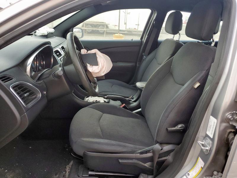Photo 7 from auction – 2014 CHRYSLER 200 LX with VIN 1C3CCBAB7EN205555