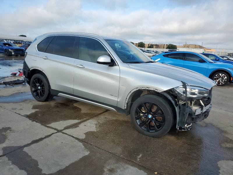 Photo 4 from auction – 2015 BMW X5 XDRIVE5 with VIN 5UXKR6C56F0J75773