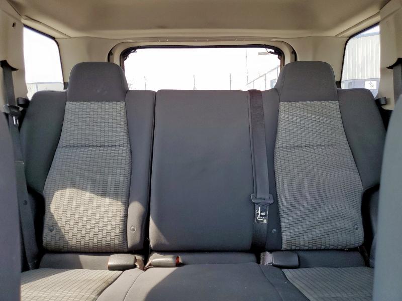 Photo 10 from auction – 2010 JEEP GRAND CHER with VIN 1J4PR4GK2AC140225