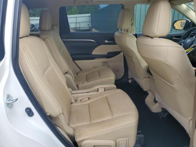 Photo 11 from auction – 2016 TOYOTA HIGHLANDER with VIN 5TDDKRFH6GS312280