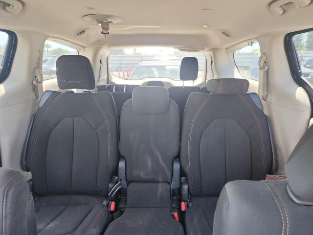 Photo 10 from auction – 2017 CHRYSLER PACIFICA T with VIN 2C4RC1DG6HR667961