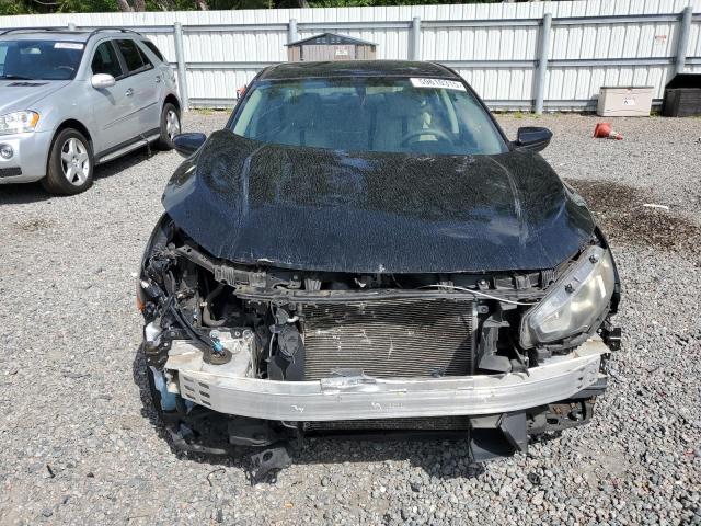 Photo 5 from auction – 2017 HONDA CIVIC LX with VIN 2HGFC2F53HH514594