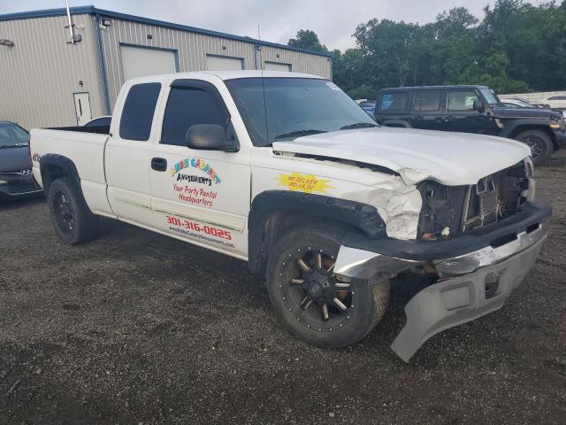 Photo 4 from auction – 2004 CHEVROLET SILVERADO with VIN 1GCEK19T44E258047