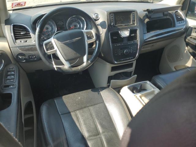 Photo 8 from auction – 2016 CHRYSLER TOWN & COU with VIN 2C4RC1BG2GR111017
