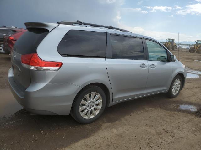 Photo 3 from auction – 2011 TOYOTA SIENNA XLE with VIN 5TDDK3DC9BS022239