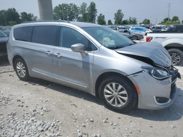 Photo 4 from auction – 2017 CHRYSLER PACIFICA T with VIN 2C4RC1BG2HR529899