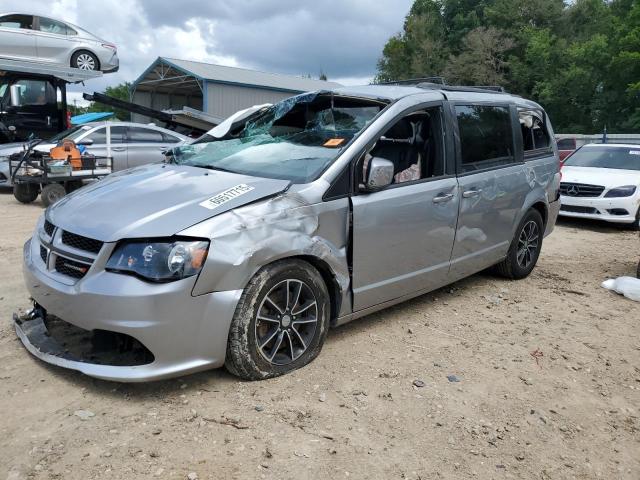 DODGE GRAND CARA 2018 with VIN 2C4RDGEG0JR337155 - Photo from auction