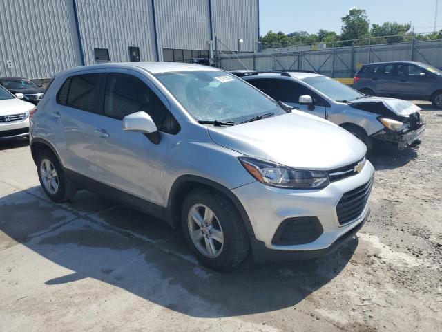Photo 4 from auction – 2020 CHEVROLET TRAX LS with VIN KL7CJKSB5LB033232