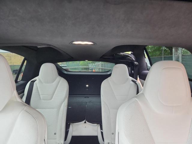 Photo 10 from auction – 2016 TESLA MODEL X with VIN 5YJXCBE45GFS00266
