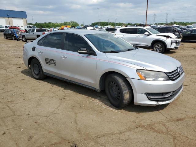 Photo 4 from auction – 2014 VOLKSWAGEN PASSAT S with VIN 1VWAP7A37EC015471