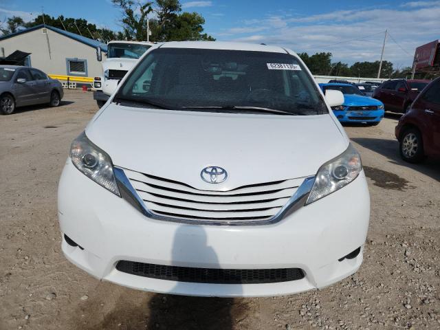 Photo 5 from auction – 2017 TOYOTA SIENNA LE with VIN 5TDKZ3DC0HS857819